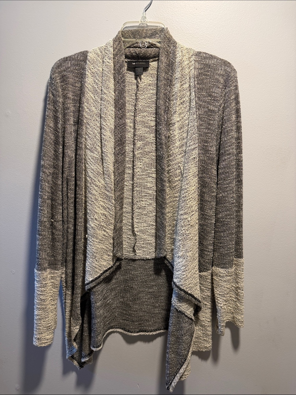 AB Studio Two-Tone Open Front Cardigan in Gray and Cream